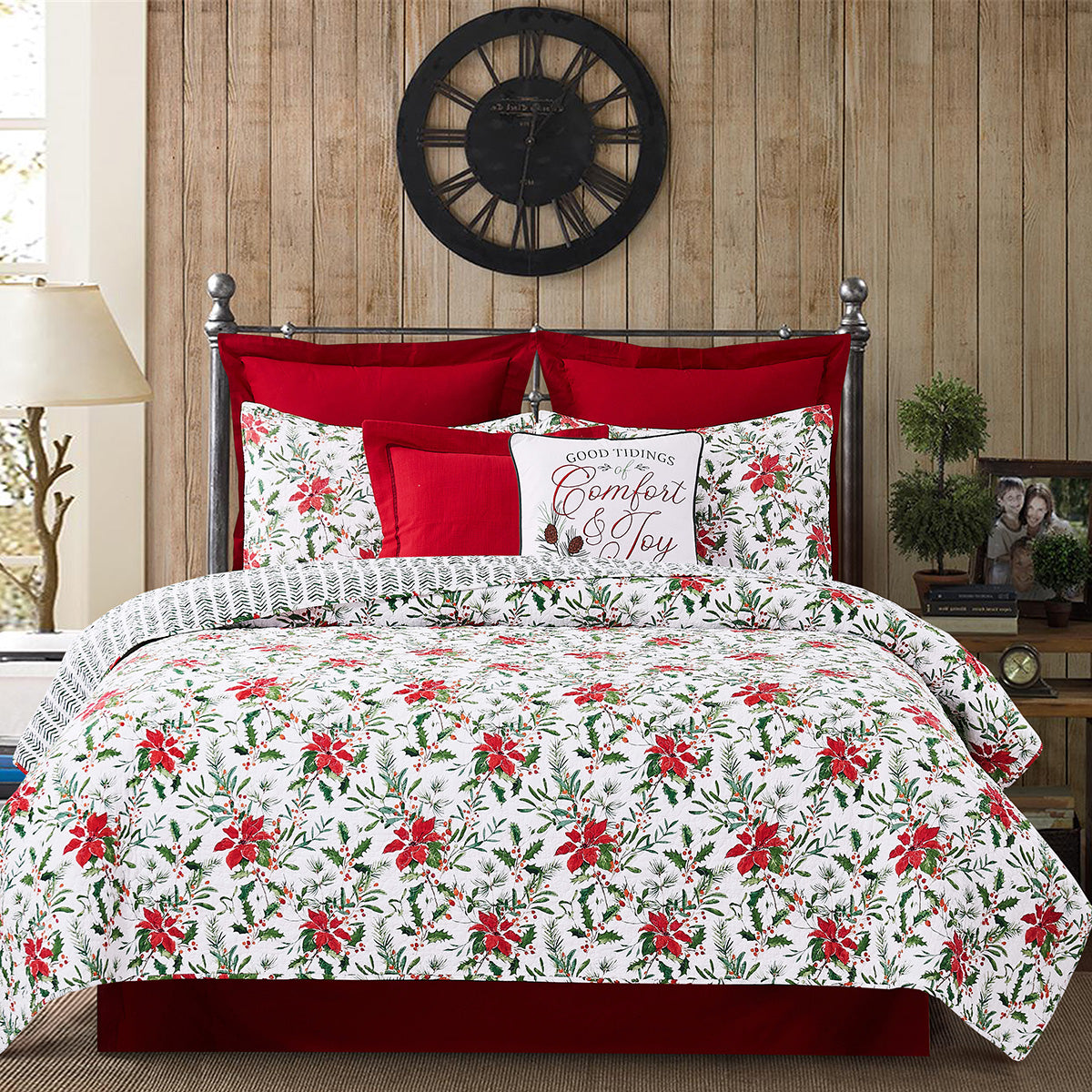 Silvia Poinsettia Quilt Set