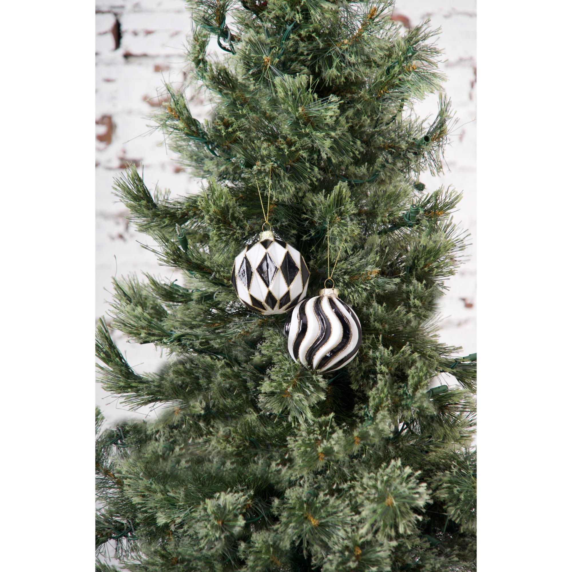 black & white pattern ornament, set of 2