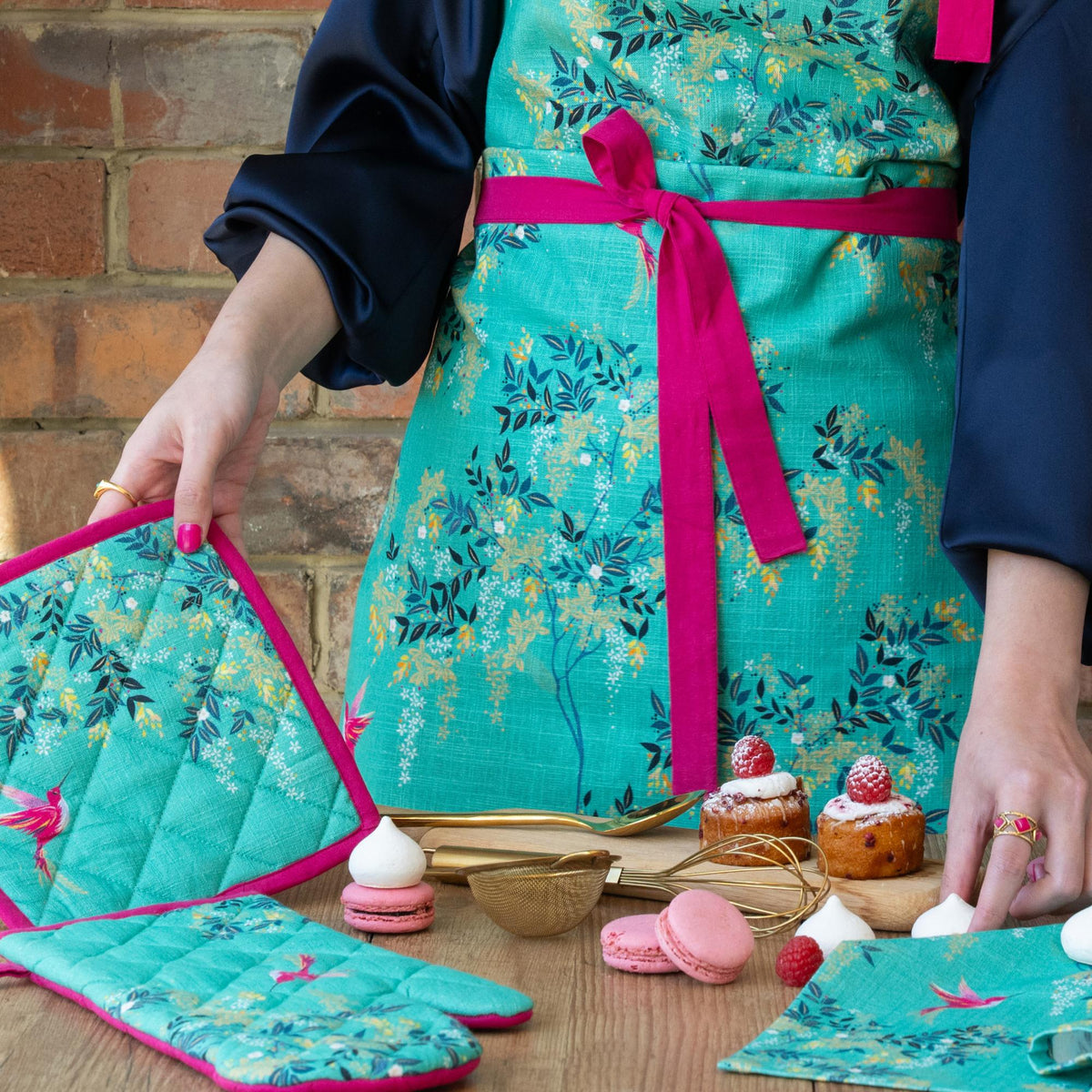 A chelsea teal apron.
