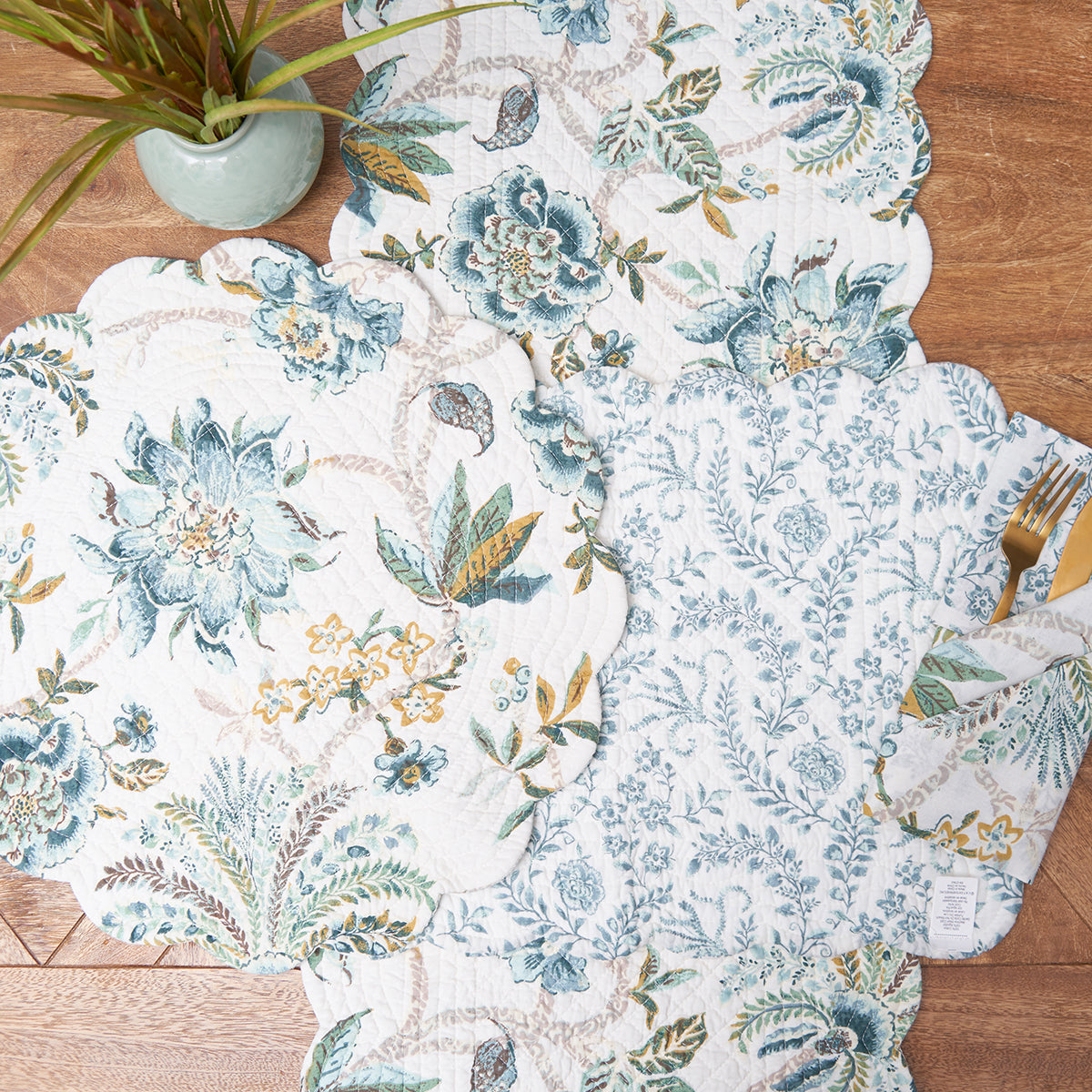 Braganza Teal Table Linens