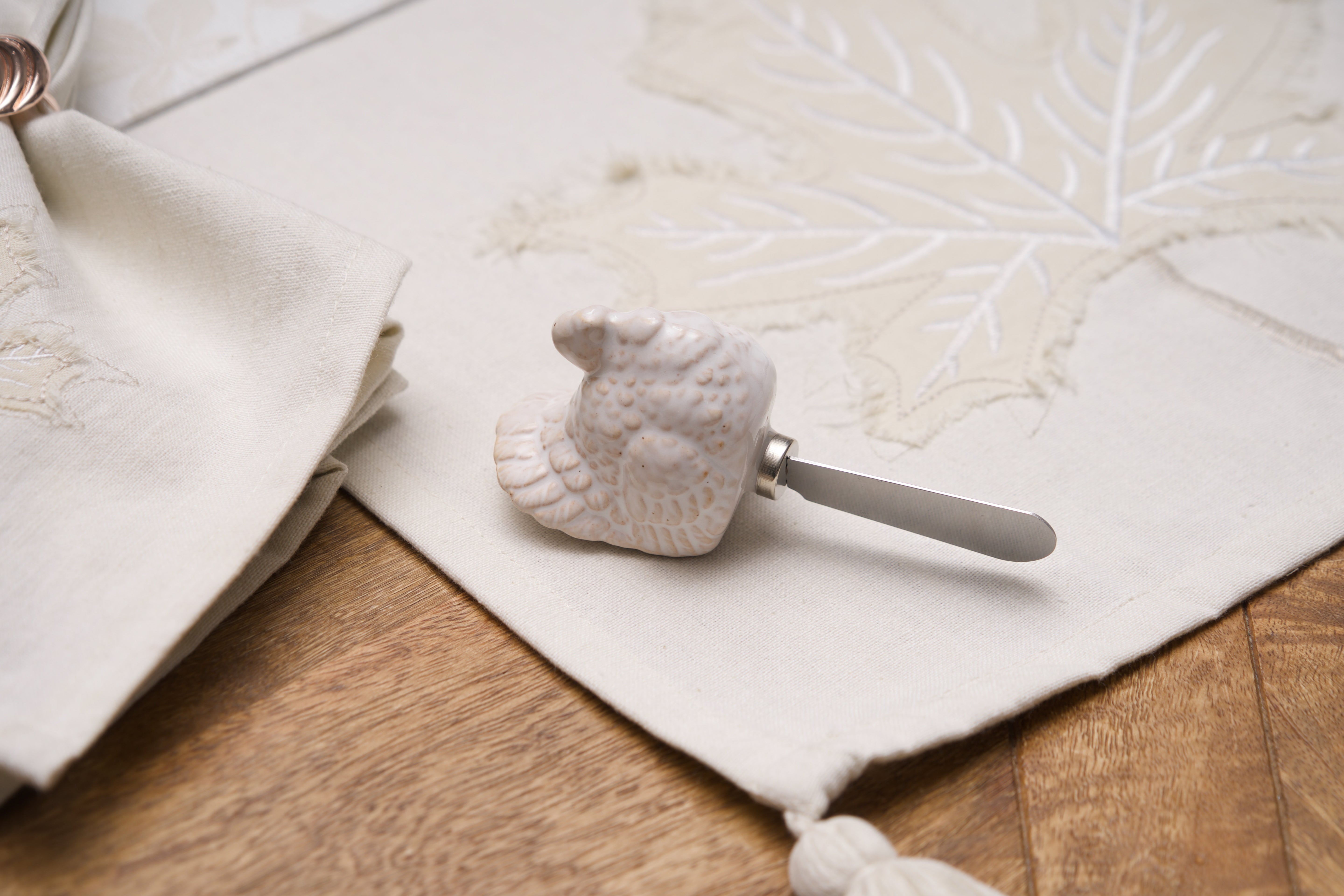 White Turkey Spreader