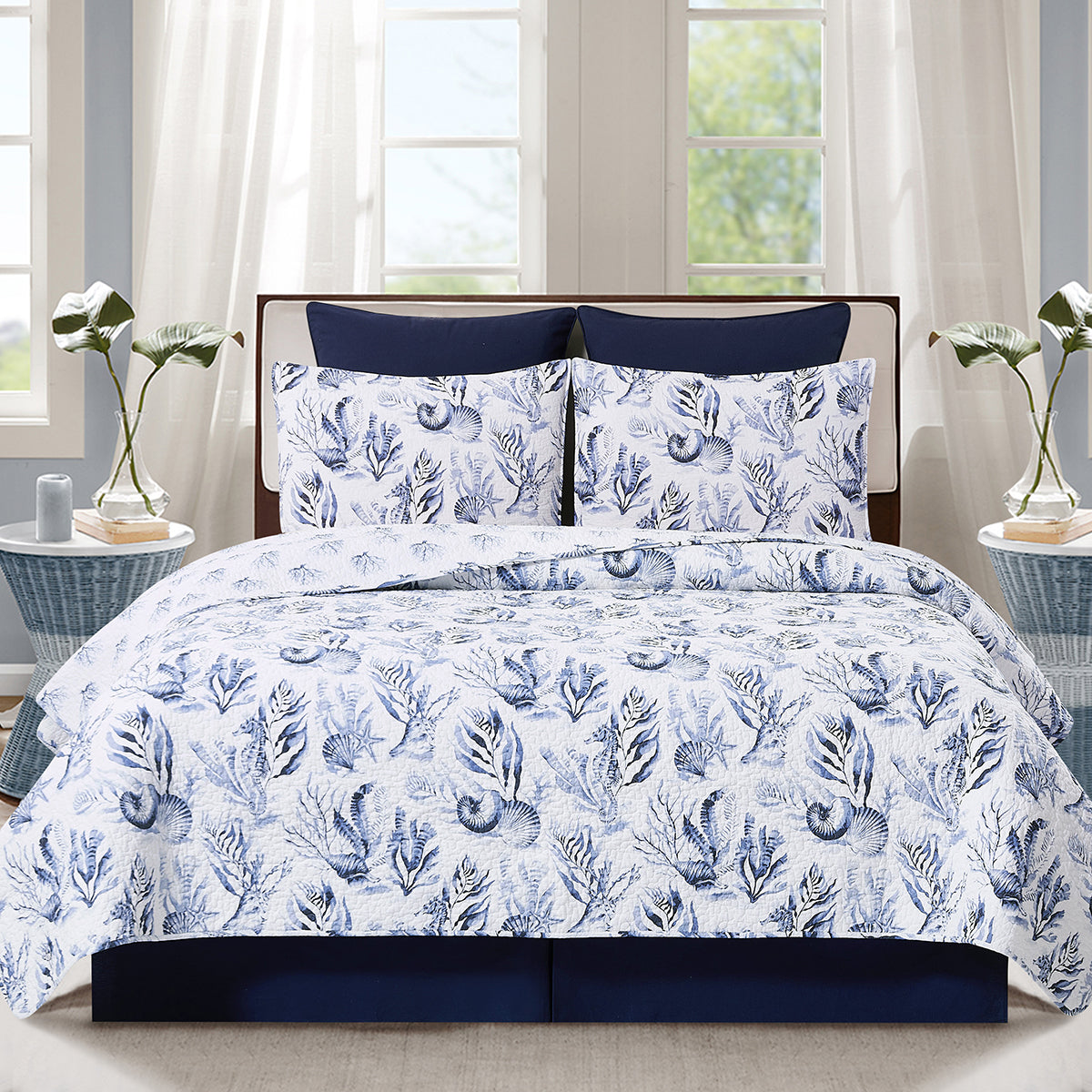 Midnight Lagoon Quilt Set