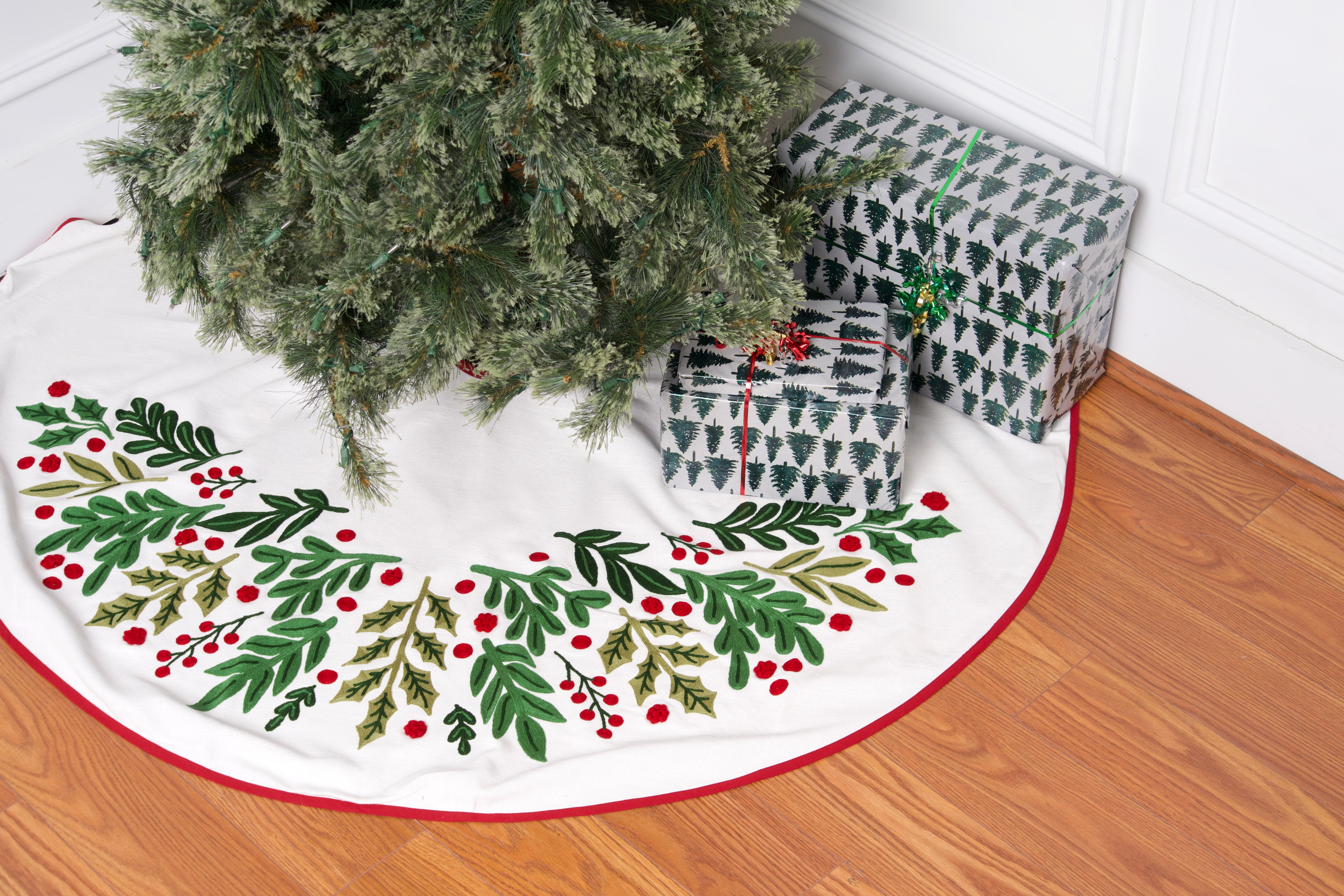 Botanical Christmas Tree Skirt