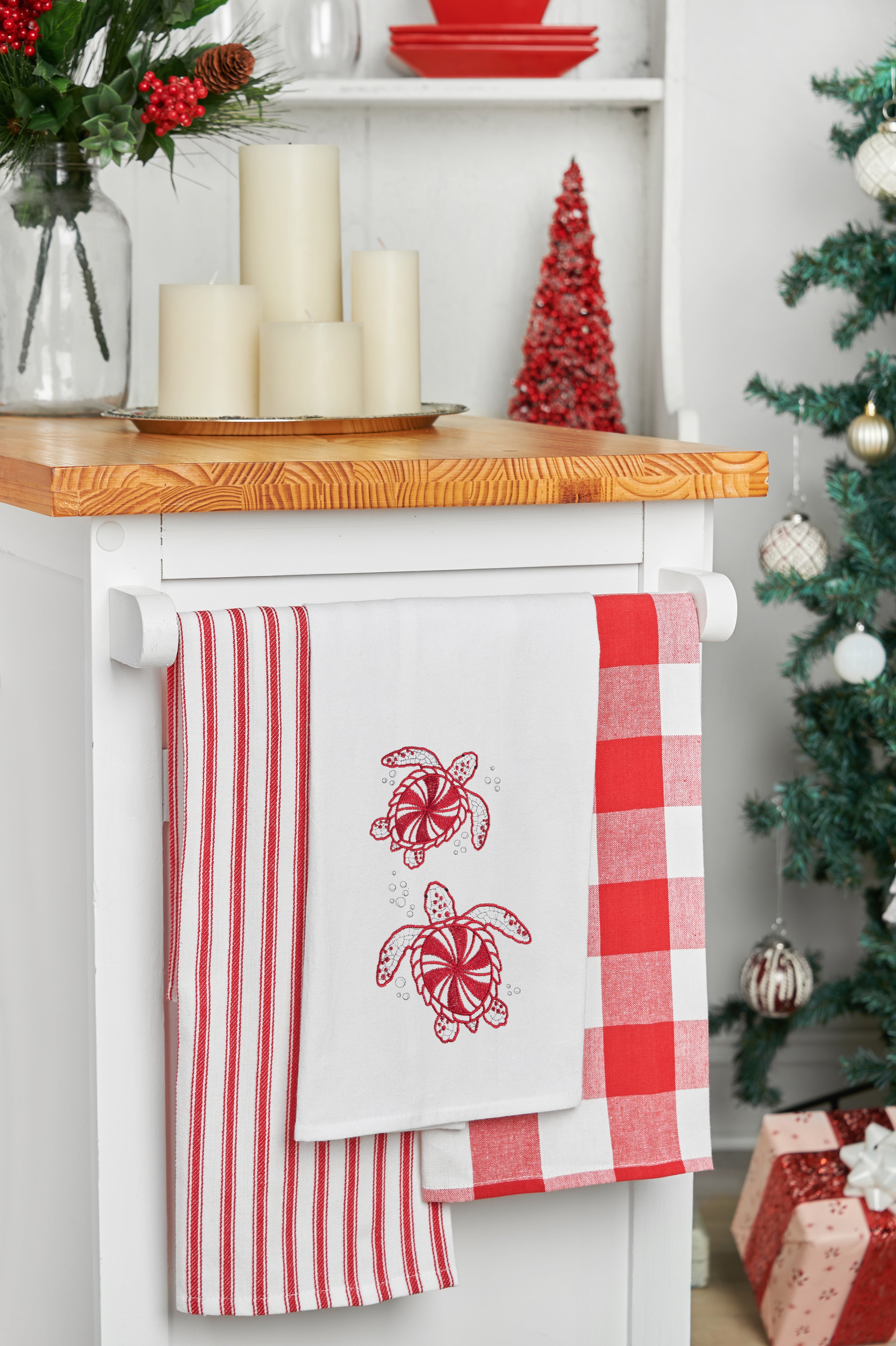 Peppermint Turtles Flour Sack Kitchen Towel