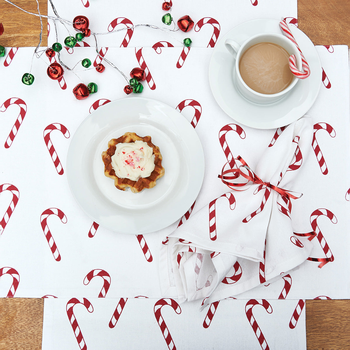 Candy Cane Wishes Table Linens