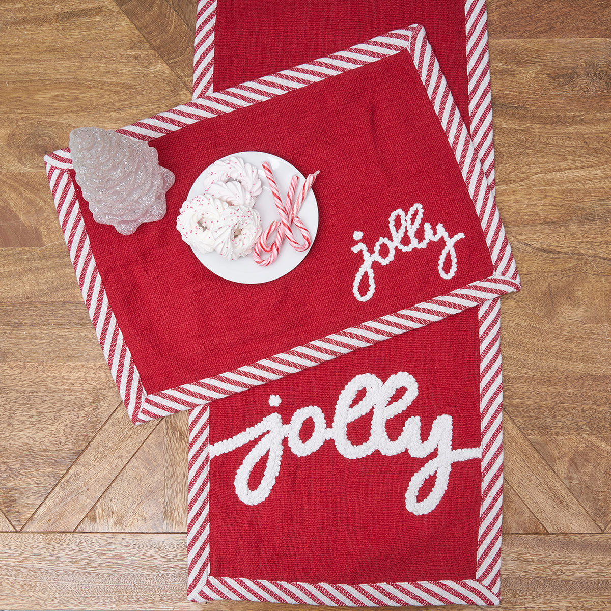 Jolly Tufted Table Linens