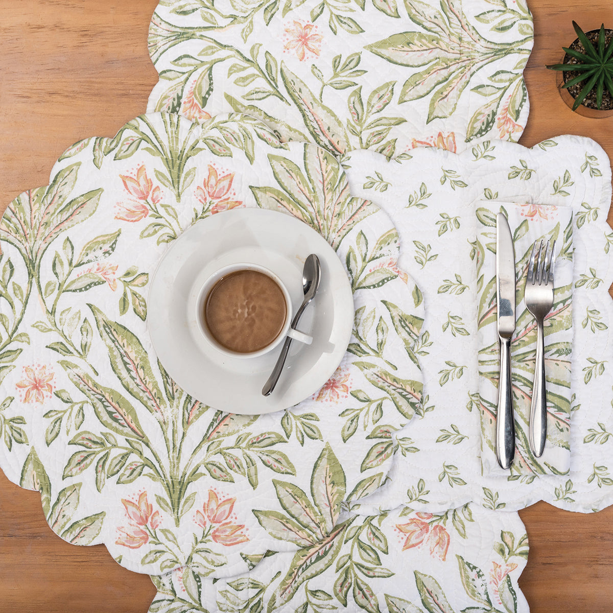 Lana Palms Table Linens