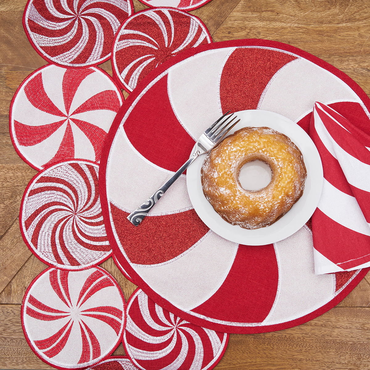Peppermint Table Linens
