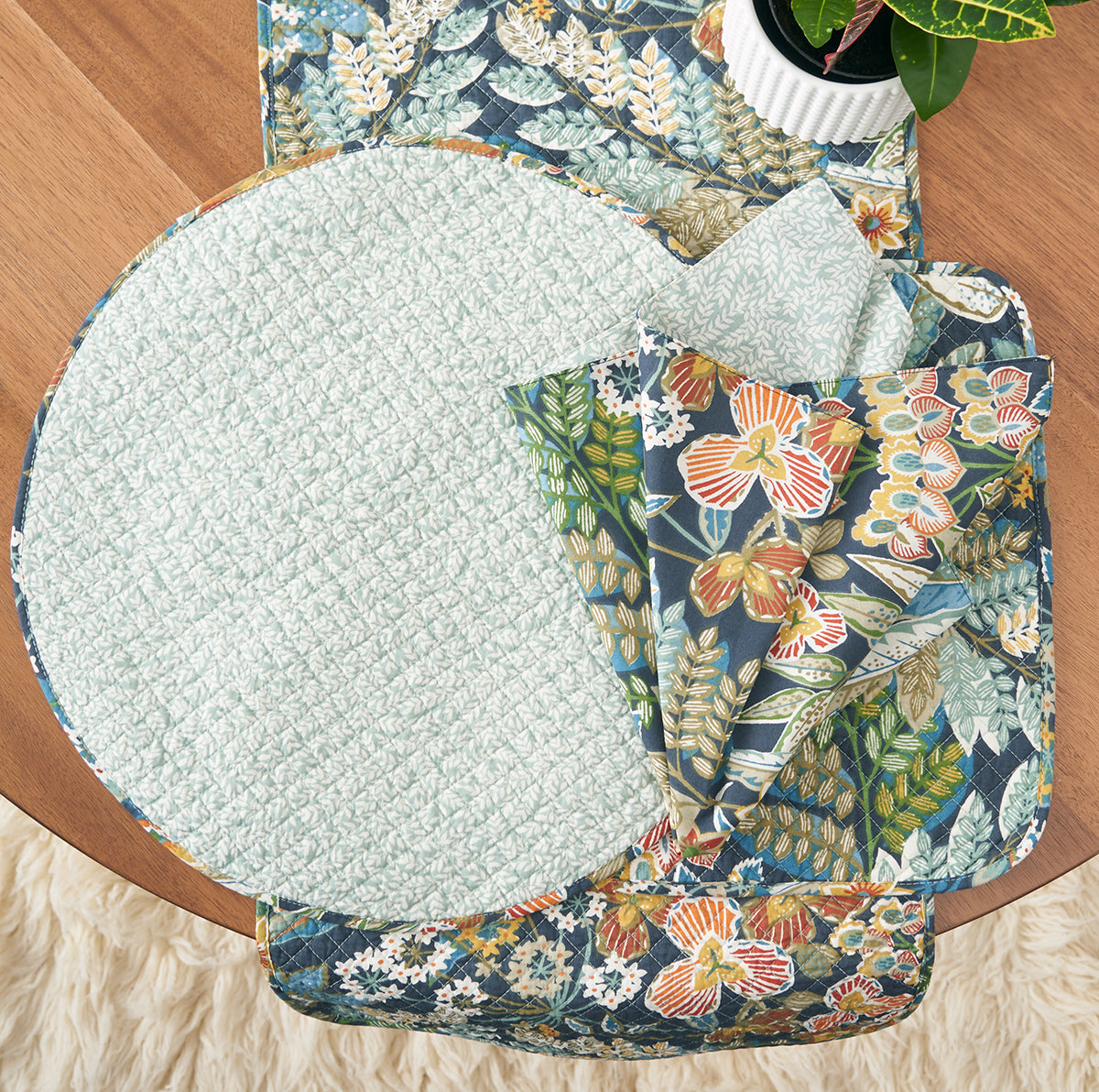 Posy Table Linens