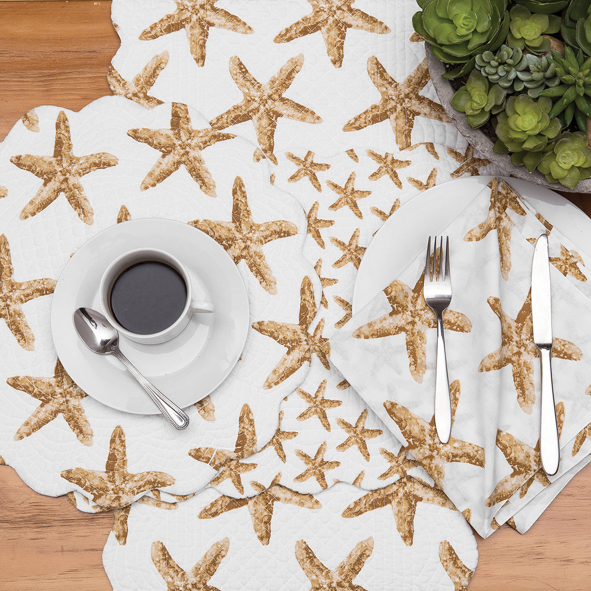 Sandbridge Stars Table Linens