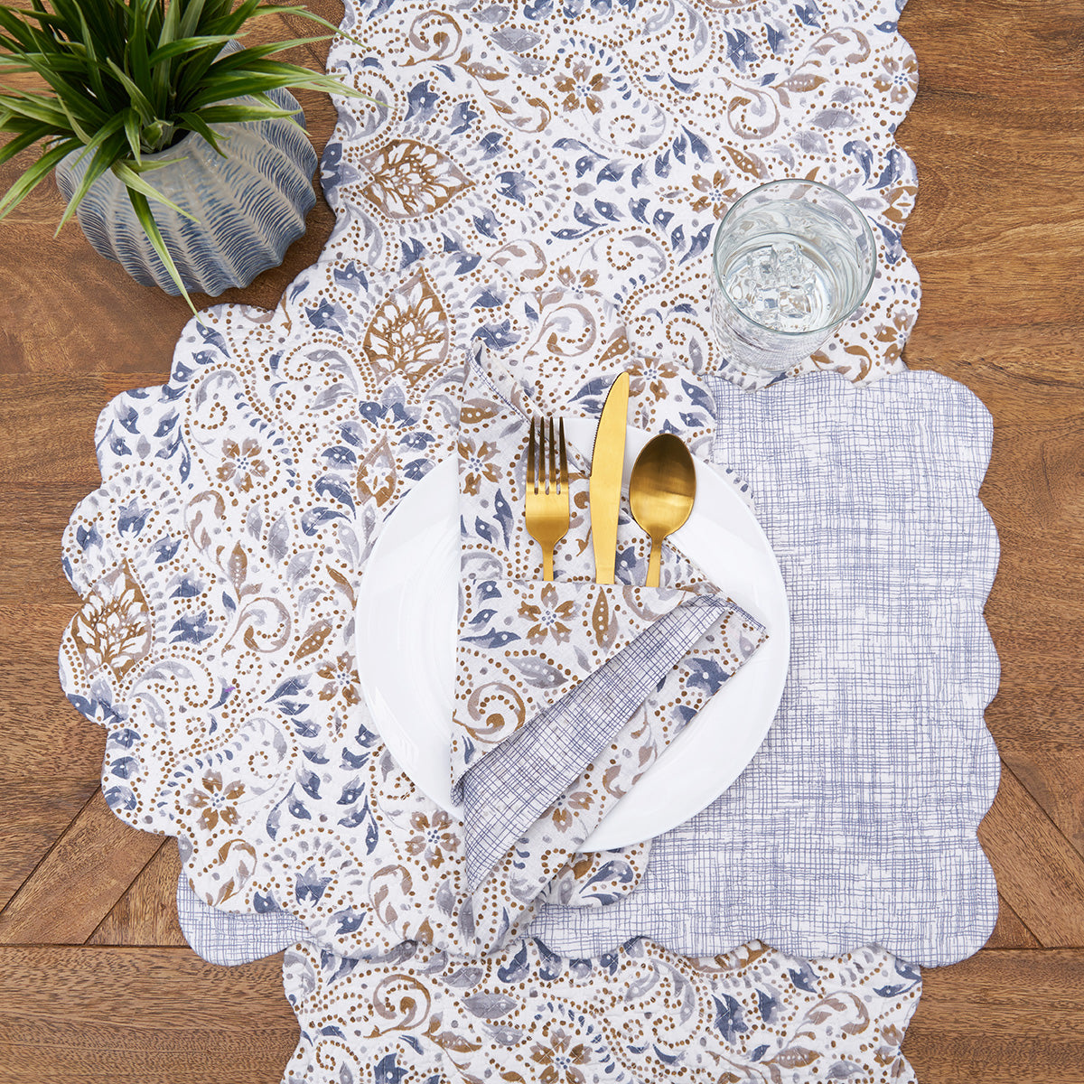 Selma Table Linens