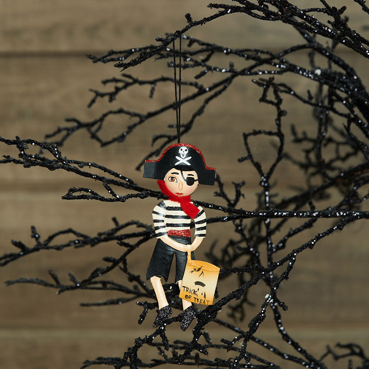 Jogger Pirate Tin Ornament