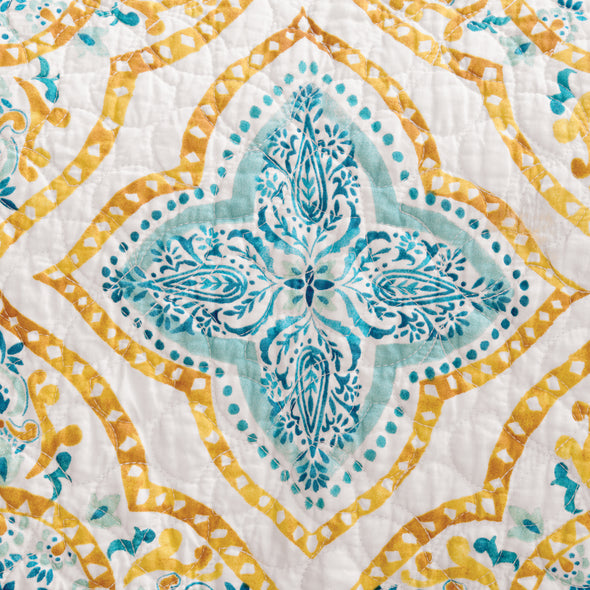 Terrace Medallion Quilted Table Linens