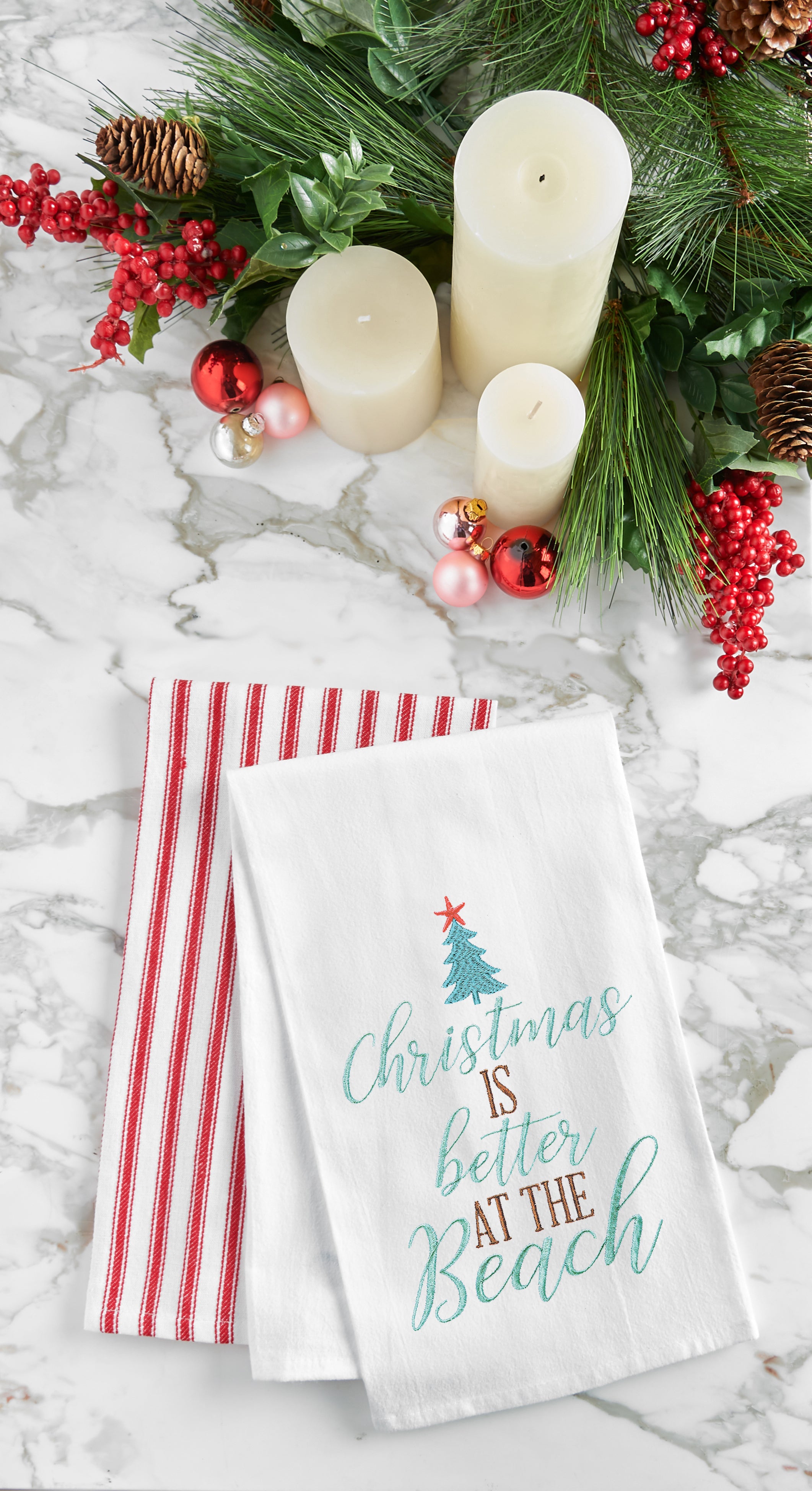 BEACHY CHRISTMAS KITCHEN TOWELS